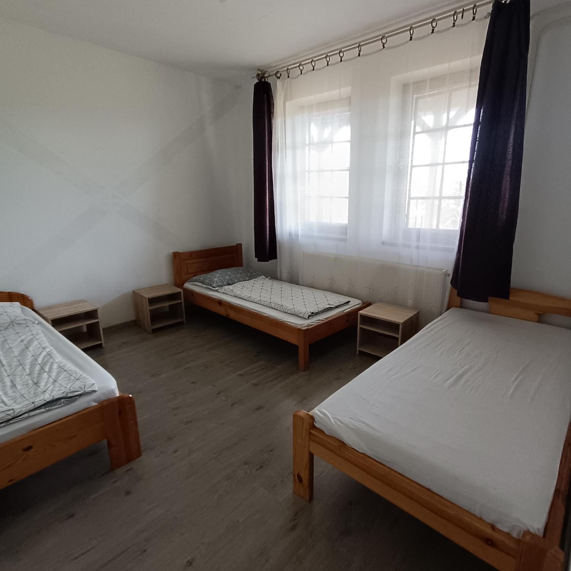 Napkelte Vendeghaz Lägenhet Szeged Exteriör bild